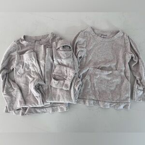 Two Pairs of Goumi Light Gray All Day Jogger PJ Sets
